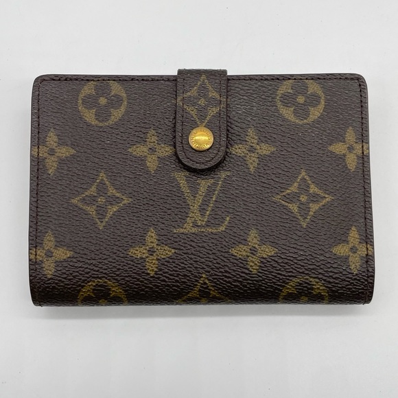 Louis Vuitton Handbags - ✨Louis✨Vuitton✨Wallet✨